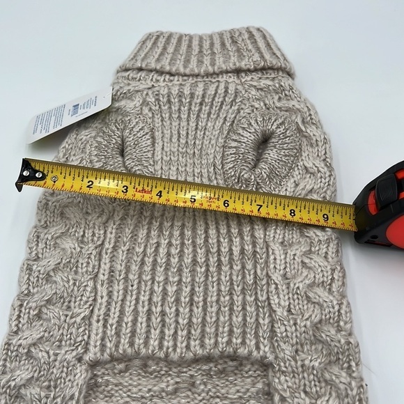 Top Paw Taupe/Silver Cable Knit Dog Sweater with Flowers Medium NWT - Picture 9 of 9